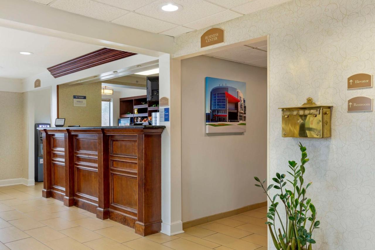 Best Western Plus The Inn At Sharon/Foxboro מראה חיצוני תמונה